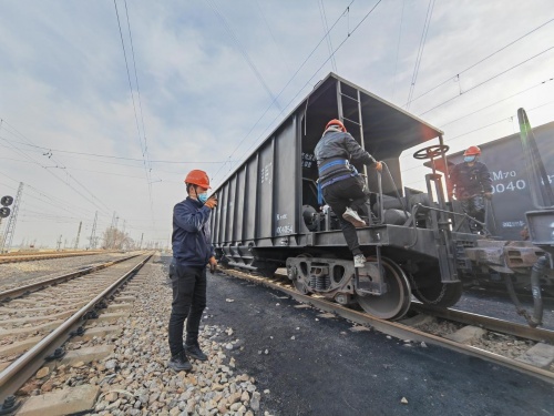 毅鸣天汇 织密电煤保供“安全网”&#32;护航万家冬日暖